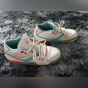 Jordan Flight 23 White Hot Lava Tide Pool Blue size 8.5y